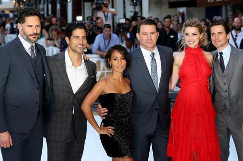 魔力麦克2首映刷颜值