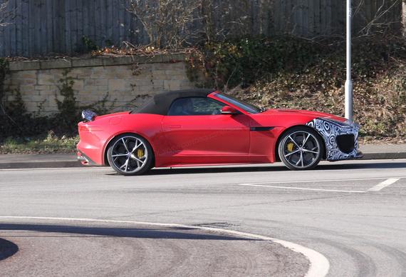 捷豹F-Type SVR谍照