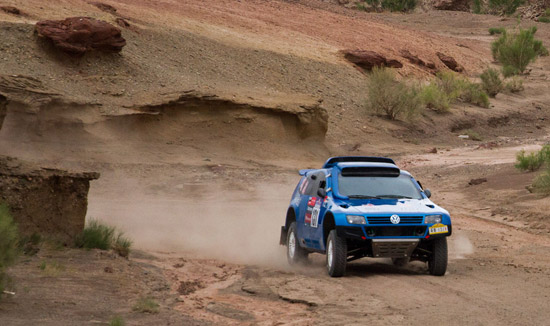 速派车队杨志兴/刘胜在比赛中