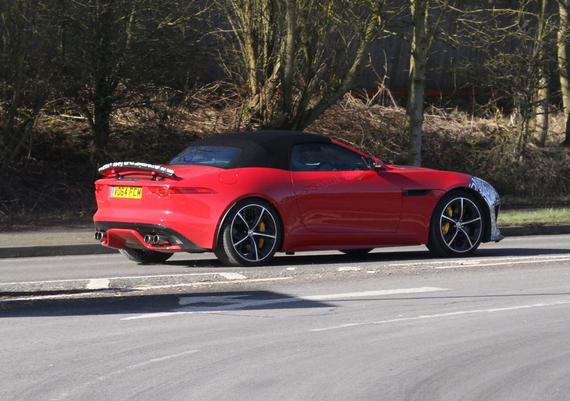 捷豹F-Type SVR谍照