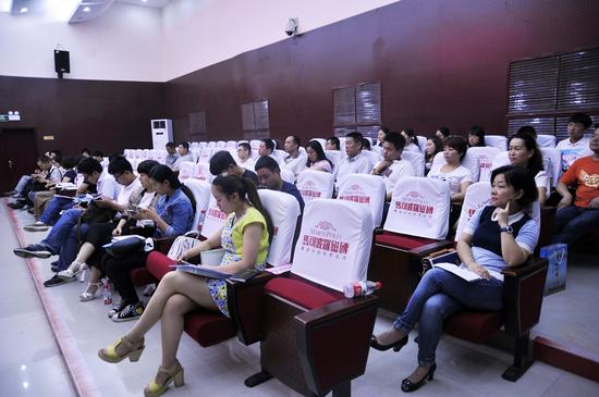 來到現場的各大媒體記者朋友