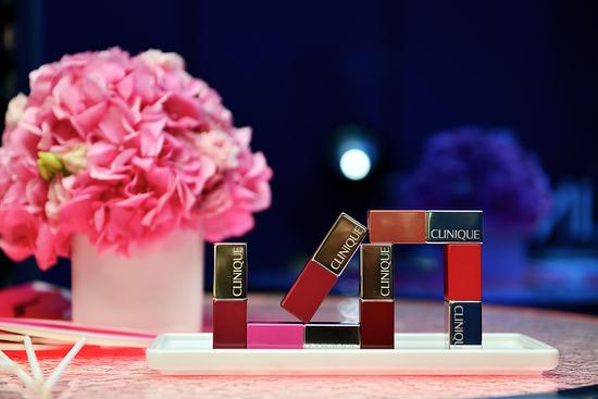 高能撞色趴 潮玩摩方唇 CLINIQUE倩碧撞色小方