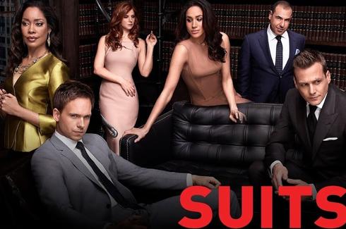 美剧《金装律师》续订