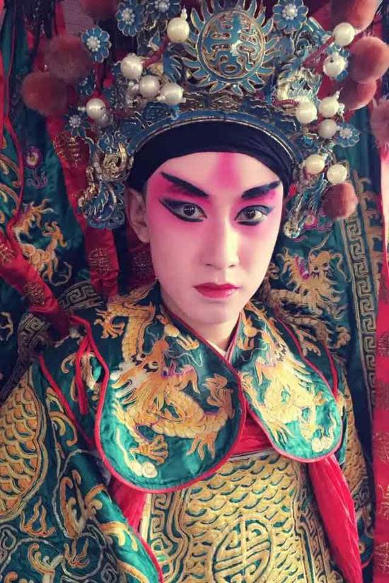 王硕挑战自身戏曲表演 过招陈键锋孙耀琦|王硕