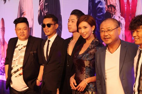 《道士下山》众主创红毯