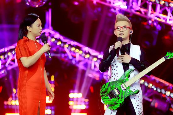 黄绮珊大赞丁克森