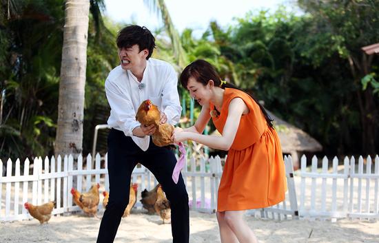 李光洙抓鸡表情怪异