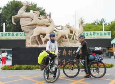 双骑千里回家,边走边看风景 本组图片 读者供图