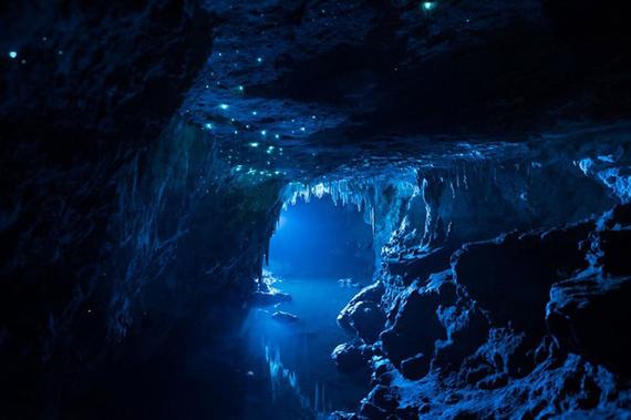 据悉，这处石灰岩洞穴已经有3000万年历史。