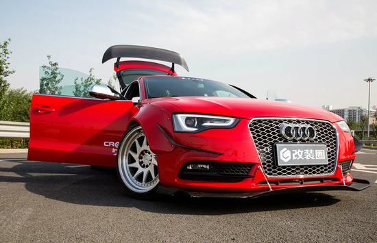 宽体风暴 霸道女总裁倾心奥迪A5_成都汽车网_新浪汽车_新浪网