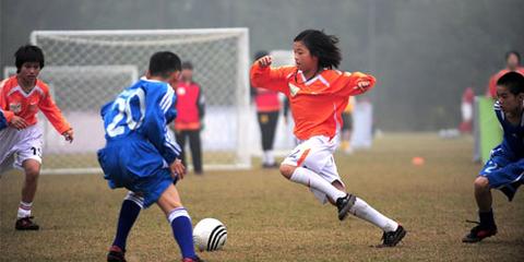 女足小球员升学被拒:政策变了