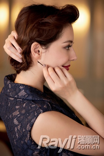 别再<em>睡不醒</em> 夏天把<em>头发</em>盘起来清凉一下|盘发