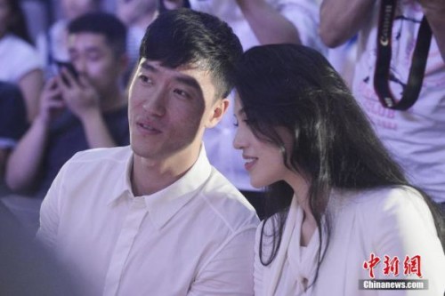 6月25日,飞人刘翔在微博承认已于葛天离婚,称二人2014年9月结婚,婚后因性格不合,于今天结束这段婚姻。刘翔葛天结婚不到一年便分手,令人唏嘘。
