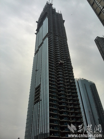武汉第三高楼330米越秀财富中心下月封顶(图)