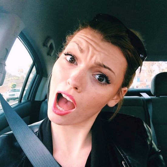 女子自拍上瘾每天200多张，多任男友怒分手