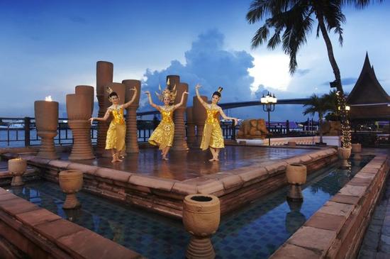 推杯换盏 湄南河边的美味天堂|泰国|曼谷|酒店