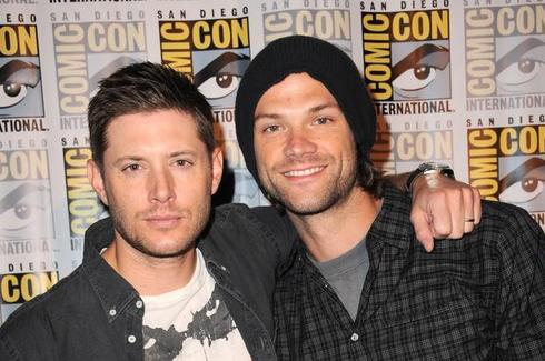 《邪恶力量》兄弟有爱