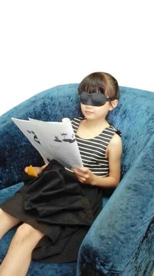 成都学生10万元学蒙眼识字无效 家长要求退款