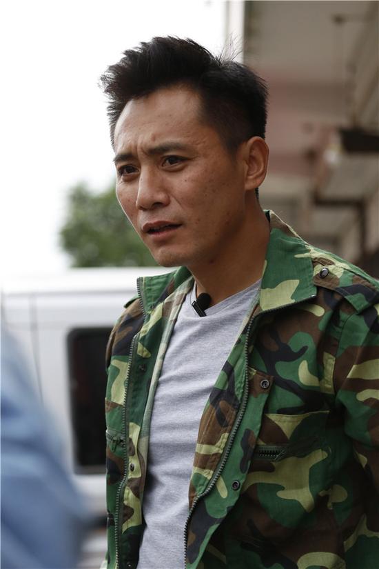 爸爸3刘烨变身土帅农民工 欲卖儿子换冰箱|刘烨