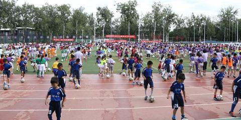 成都成立国内高校首个足球系_手机新浪网