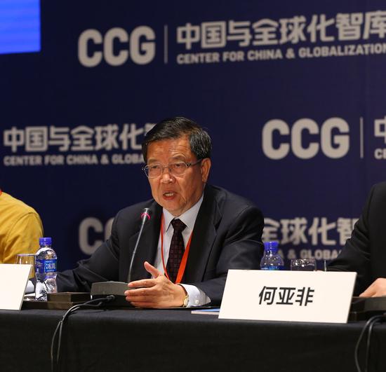 中国与全球化智库(CCG)主席,原国家外经贸部副部长龙永图