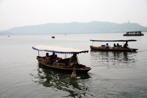 杭州1男子专钻西湖景区规定空子 多次敲诈西湖