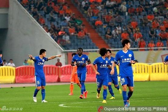 申鑫一開場就取得領先