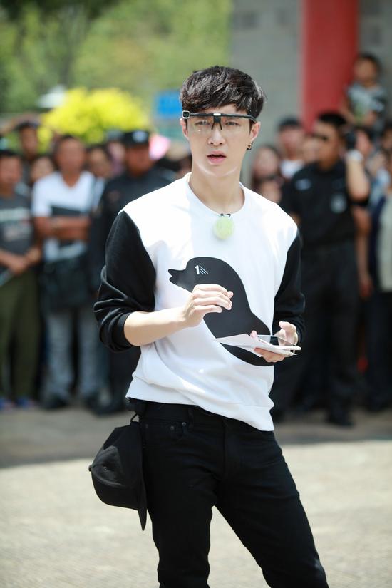 《极限挑战》张艺兴结盟黄磊 获最强智囊|黄磊