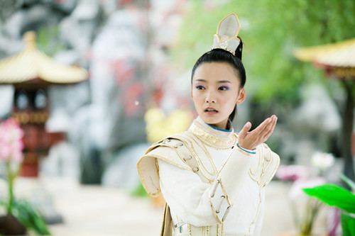 《华胥引》热播,剧中女一号卫国公主叶蓁的扮演者林源也成为剧迷们