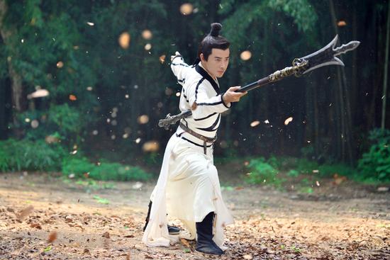 罗晋《封神》横店战高温 称杨戬被爱放逐|罗晋