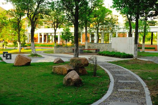 家门口的好学校:南京市建邺高级中学