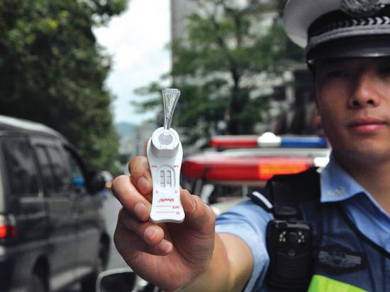 两司机涉毒驾被查获 警方凭口水认出瘾君子