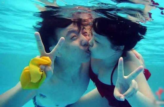 根本停不下来 智圣汤泉水下接吻大赛