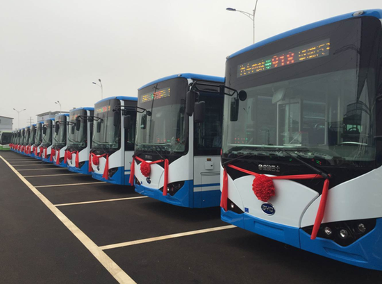 比亚迪打造最大规模K8纯电动公交车队_沈阳汽