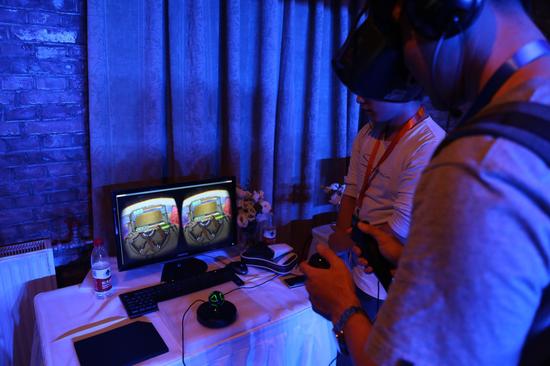 乐相科技发布大朋VR头戴显示器:售价1799|VR