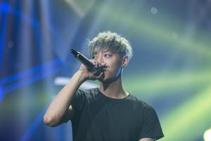 新声代3黄子韬透露新专 听妈妈的话成主打