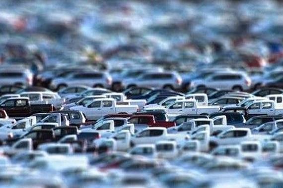 三大利空压顶 半数乘用车企未达销售目标