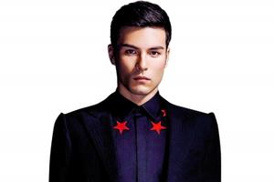 凤小岳未婚当爹 不愿拜金辞演《小时代》_新浪娱乐_新浪网