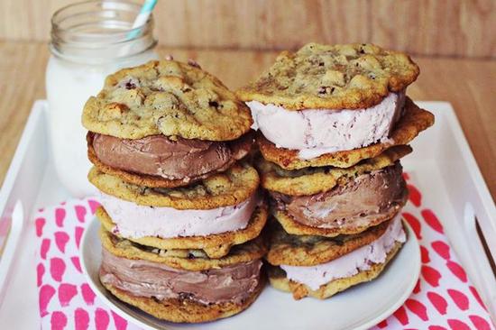 夏日新纪元:梦幻甜品冰淇淋三明治