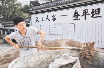 婺源一学子每天走10余公里山路上学 梦想走出