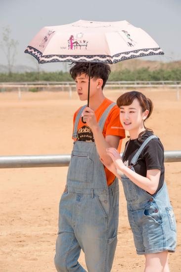 『如果爱』范世锜甜蜜表白张檬 现场求婚 - 娱