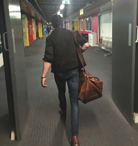 雪诺没死?!演员现身《权力的游戏》拍摄地|权力的游戏|琼恩雪诺|基特哈灵顿_新浪娱乐_新浪网