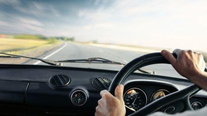 山东省内客货车行万里无违法记录 将奖万元通行卡