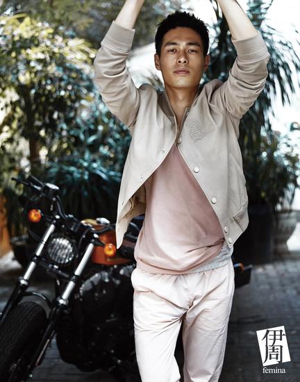 杨祐宁帅气阳光写真