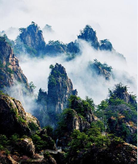 滑脫峰林，十里畫屏