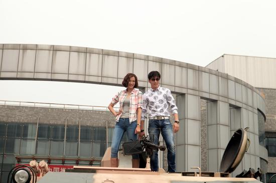 《中国推销员》主演李东学李艾