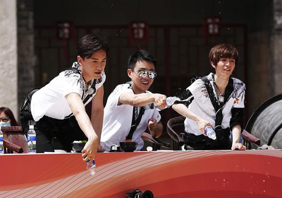  佟大为《真心英雄》被郭敬明“玩坏”