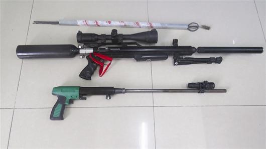 宜昌男子非法狩猎遇民警 当场收缴两把改装枪