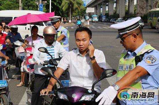 海口整治电动车周六周日不休假 消防增援50名警力。