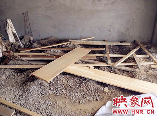 门面房内私挖地下室已被填满